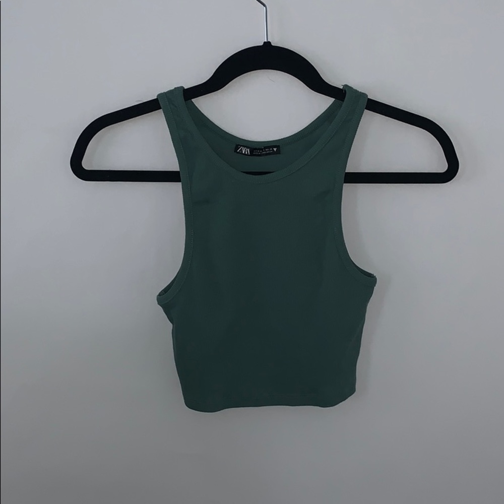 Zara crop tank top~ size S